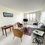 Apartment Spacieux Pres De La Et Commerces, 4 Couchages - Fr-1-361-433